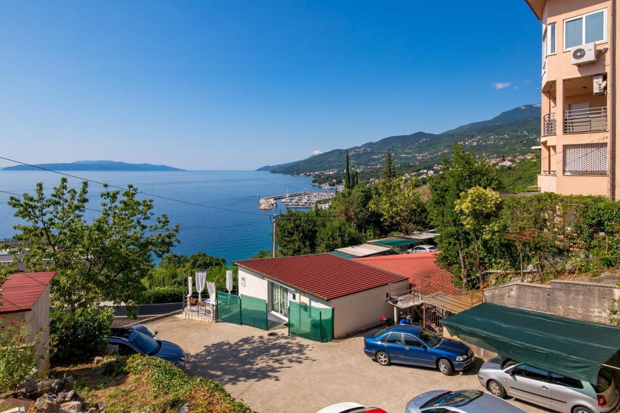 Apartments Vilma Opatija Exterior foto